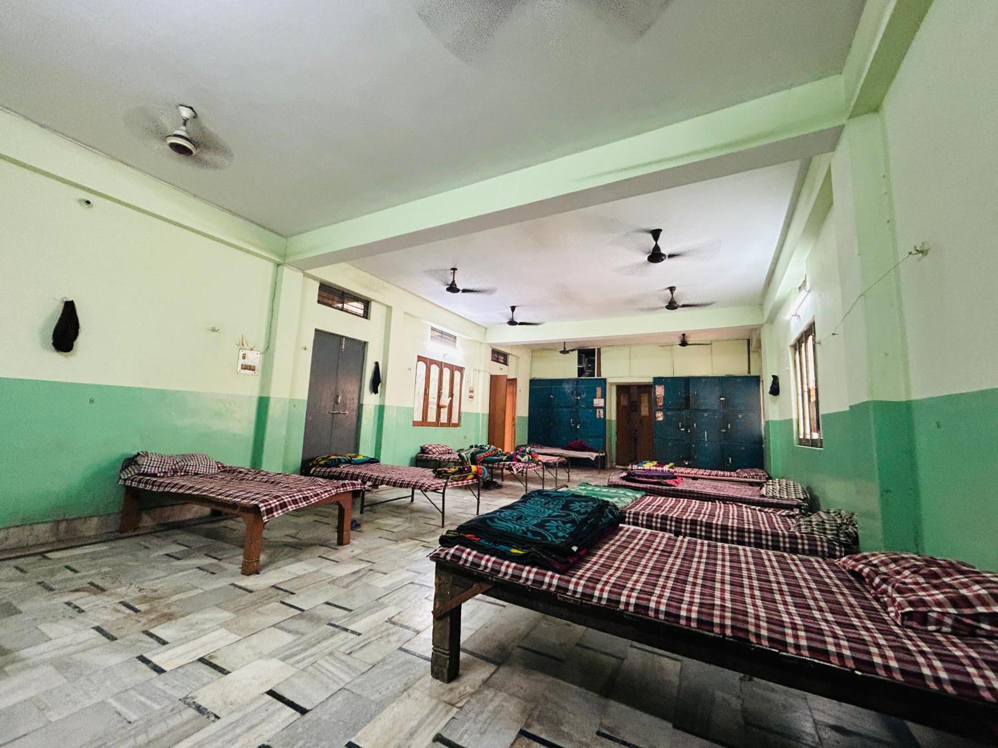 Satsang Lodge バラナシ エクステリア 写真